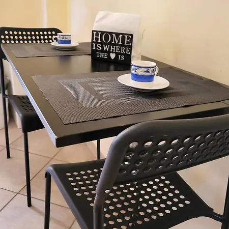 Casa Carlo Near The Center Διαμέρισμα *